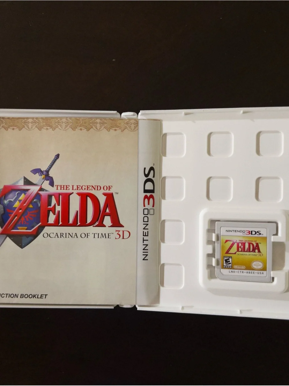 Nintendo The Legend of Zelda: Ocarina of Time 3D - Yellow Cover